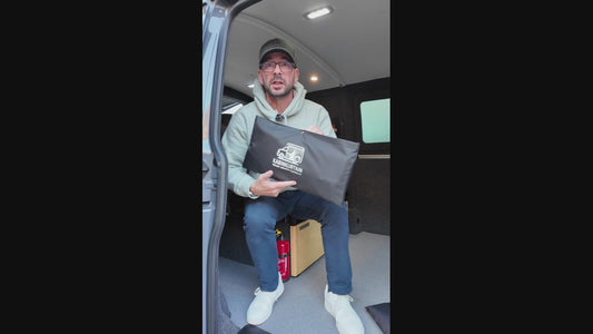 Video of the Kombi Edition KabinKurtain mid-van divider in a VW Transporter